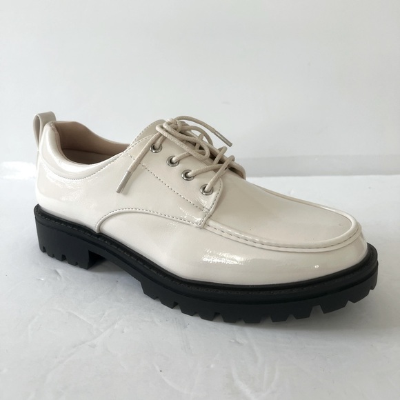 Journee Collection Women Zina Oxford Lace-Up Lug Sole Loafer Shoes Size 9WD NIB - Picture 5 of 11